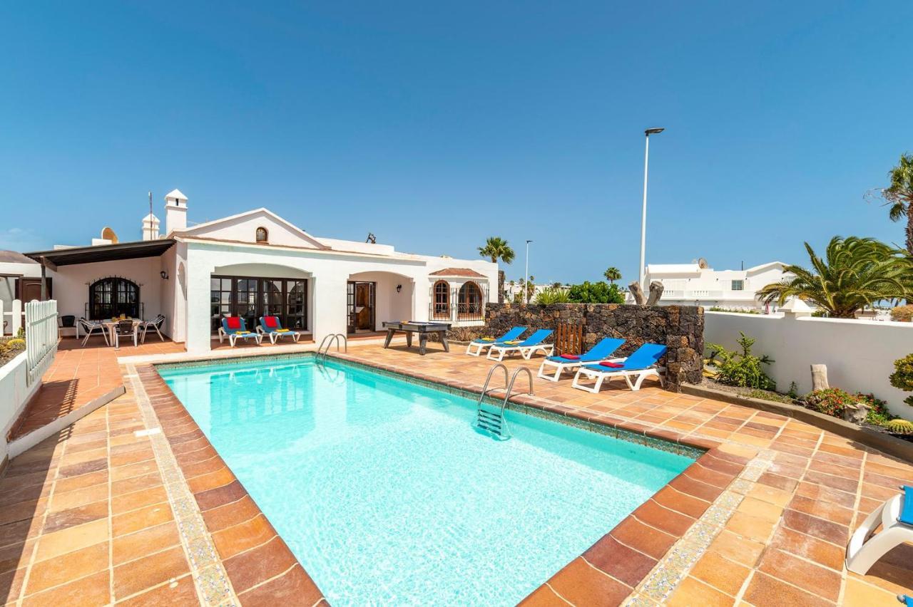 Villa Nikki By Villa Plus Puerto del Carmen  Exterior photo