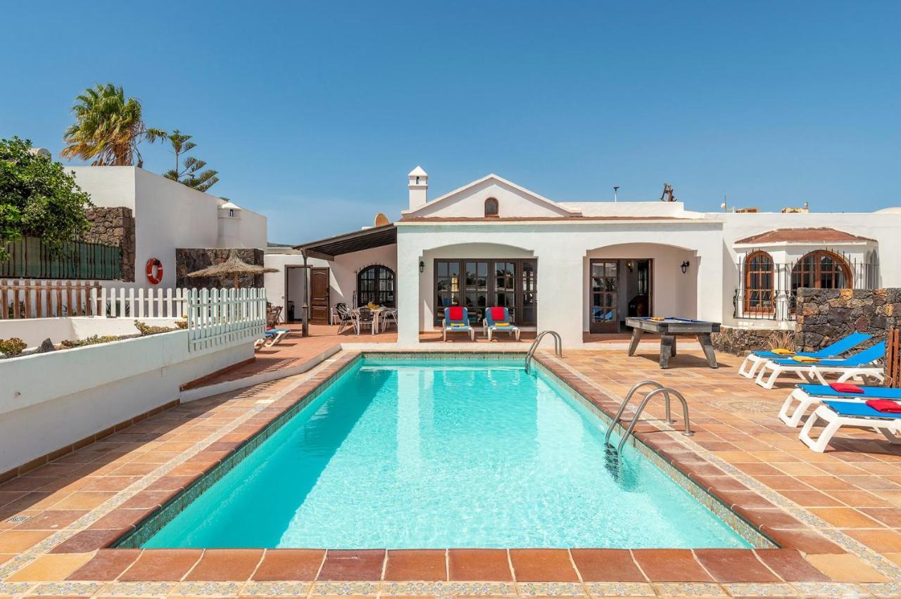 Villa Nikki By Villa Plus Puerto del Carmen  Exterior photo